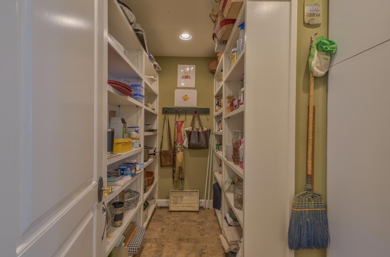 190 San Benancio Road Salinas, CA 93908 - Photo 20 of 61