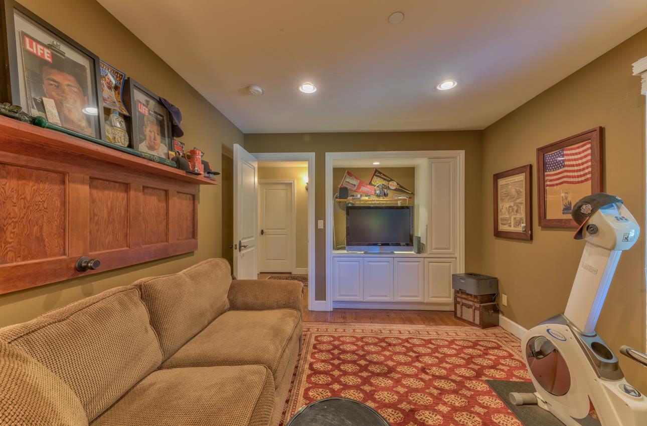 190 San Benancio Road Salinas, CA 93908 - Photo 22 of 61 a living room with furniture and a rug