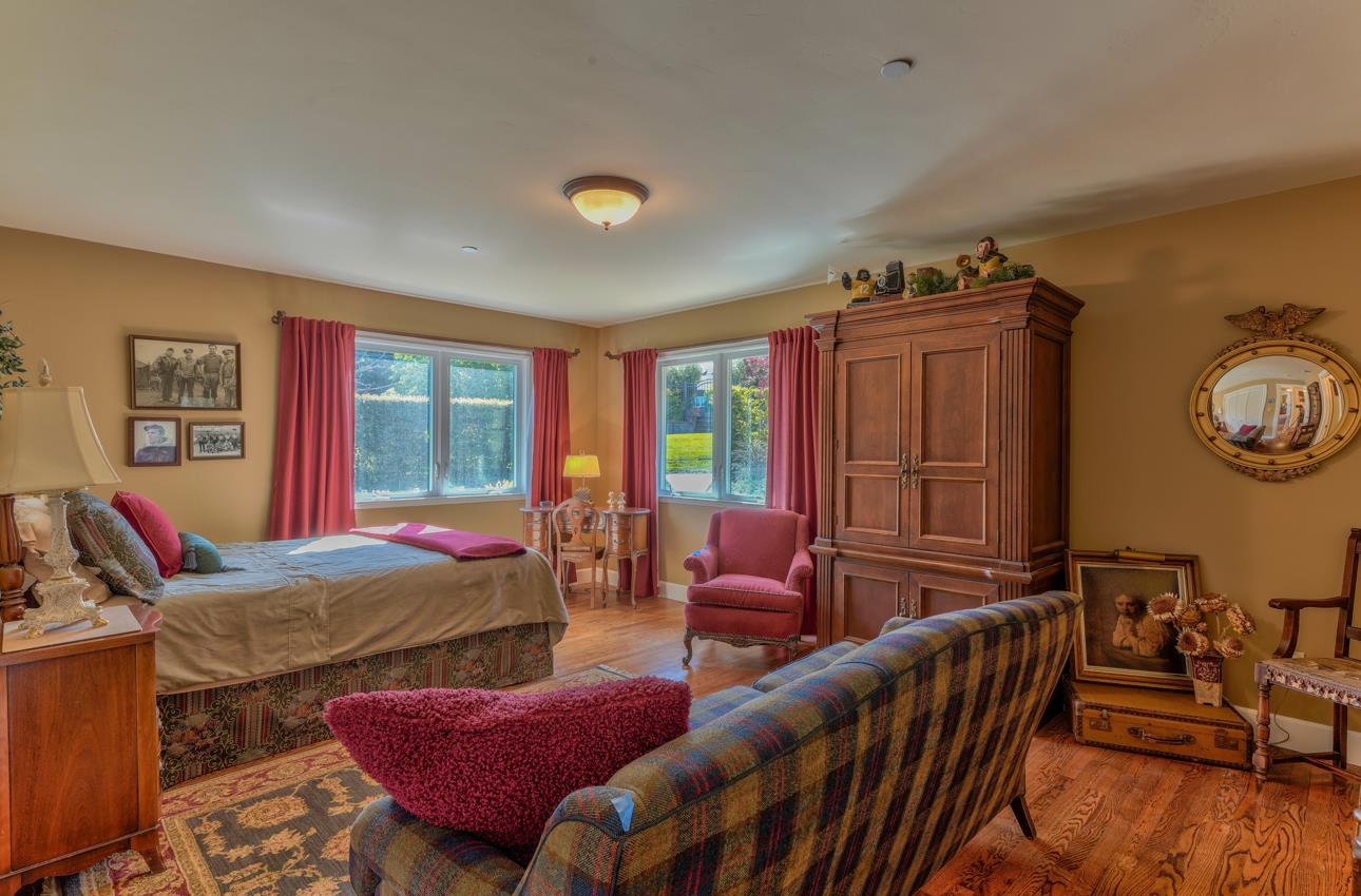 190 San Benancio Road Salinas, CA 93908 - Photo 24 of 61 a living room with furniture a rug and a large window