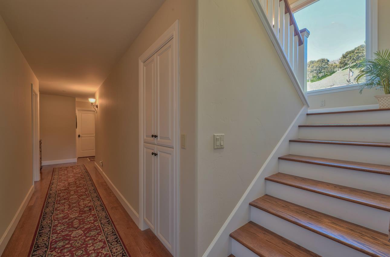 190 San Benancio Road Salinas, CA 93908 - Photo 42 of 61 a view of entryway