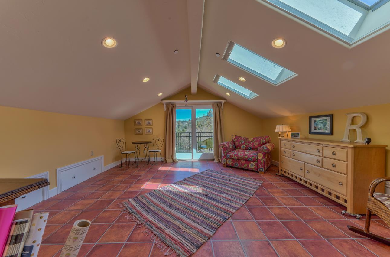 190 San Benancio Road Salinas, CA 93908 - Photo 44 of 61 a bedroom with a large bed and a tv