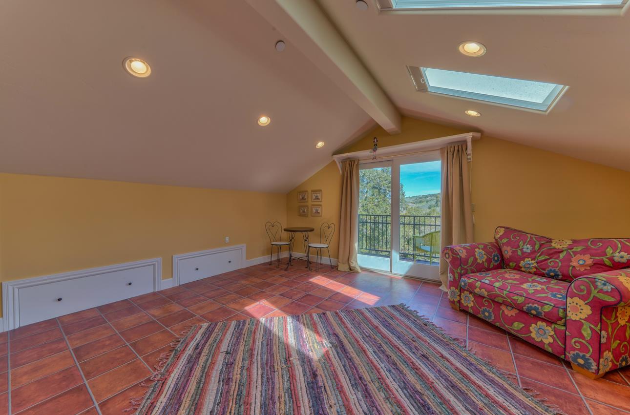 190 San Benancio Road Salinas, CA 93908 - Photo 46 of 61 a bed room with a bed and a couch