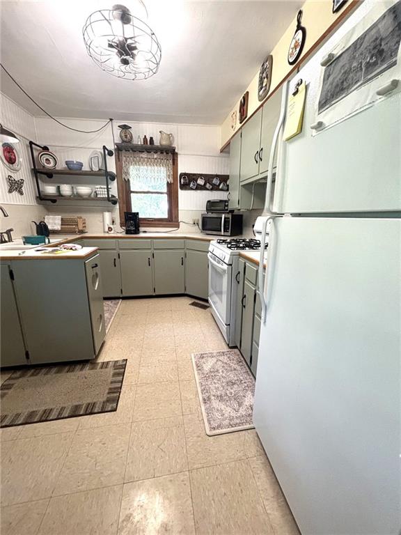 1033 East 1800th Road Lawrence, KS 66046 - Photo 5 of 61