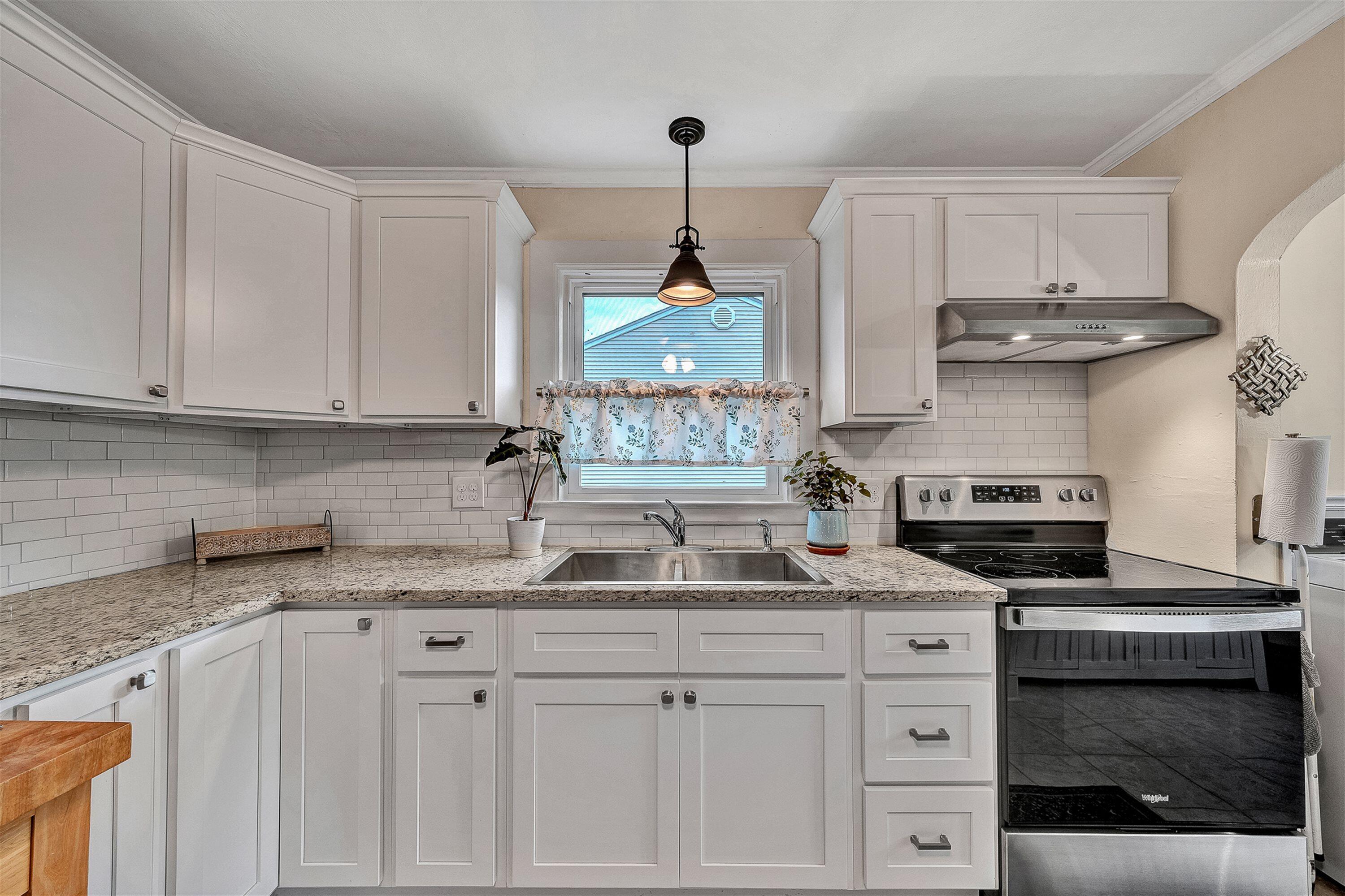 1119 Gearhart Road Southeast Roanoke, VA 24014 - Photo 11 of 24 10-VM-07656