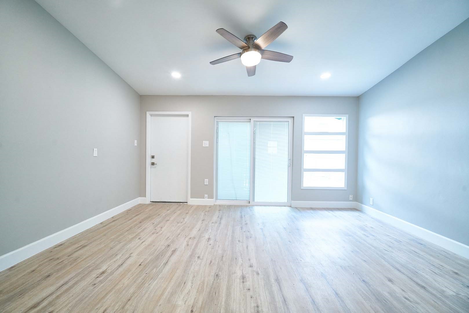 5315 Beechnut Street Houston, TX 77096 - Photo 5 of 16