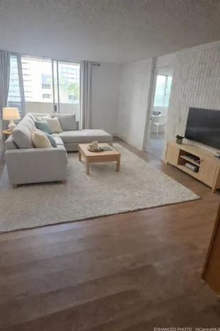 $379,900 | 801 Ala Nioi Place, Unit 206, Honolulu, HI 96818