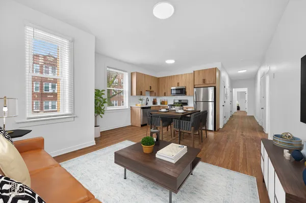 $2,395 | 2156 West Arthur Avenue, Unit 1, Chicago, IL 60645