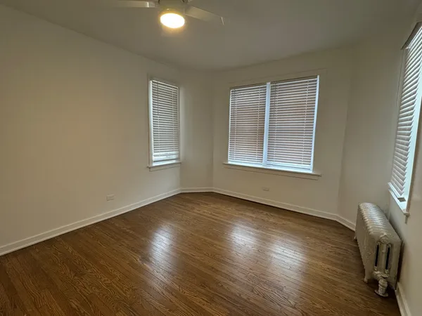 $2,395 | 2156 West Arthur Avenue, Unit 1, Chicago, IL 60645