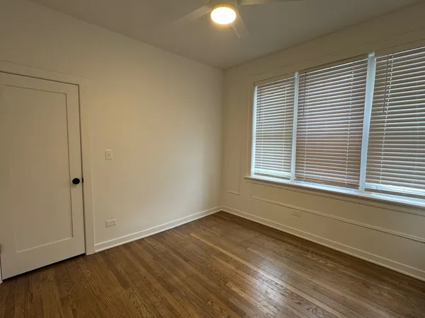 $2,395 | 2156 West Arthur Avenue, Unit 1, Chicago, IL 60645