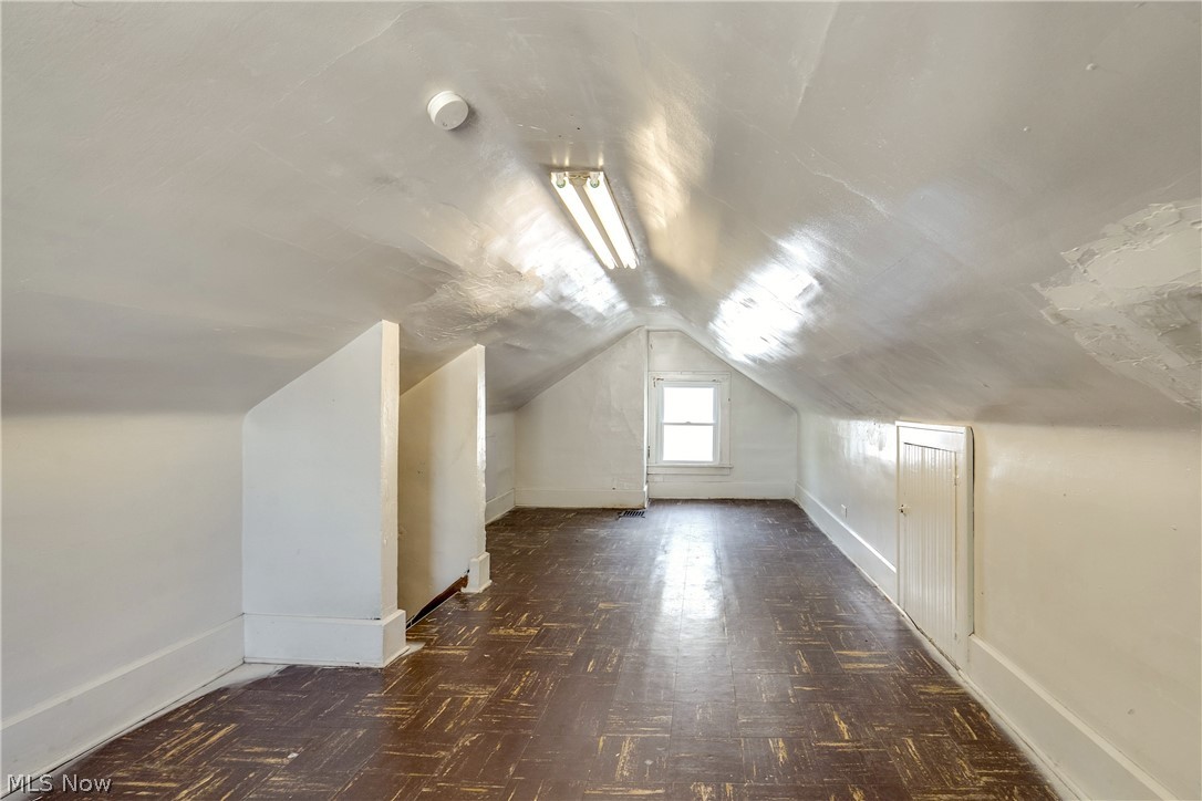 391 Reed Avenue Akron, OH 44301 - Photo 29 of 40 3RD FLOOR FLEX ROOM
