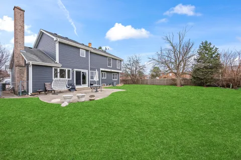 $595,000 | 2806 Stanford Drive, Arlington Heights, IL 60004