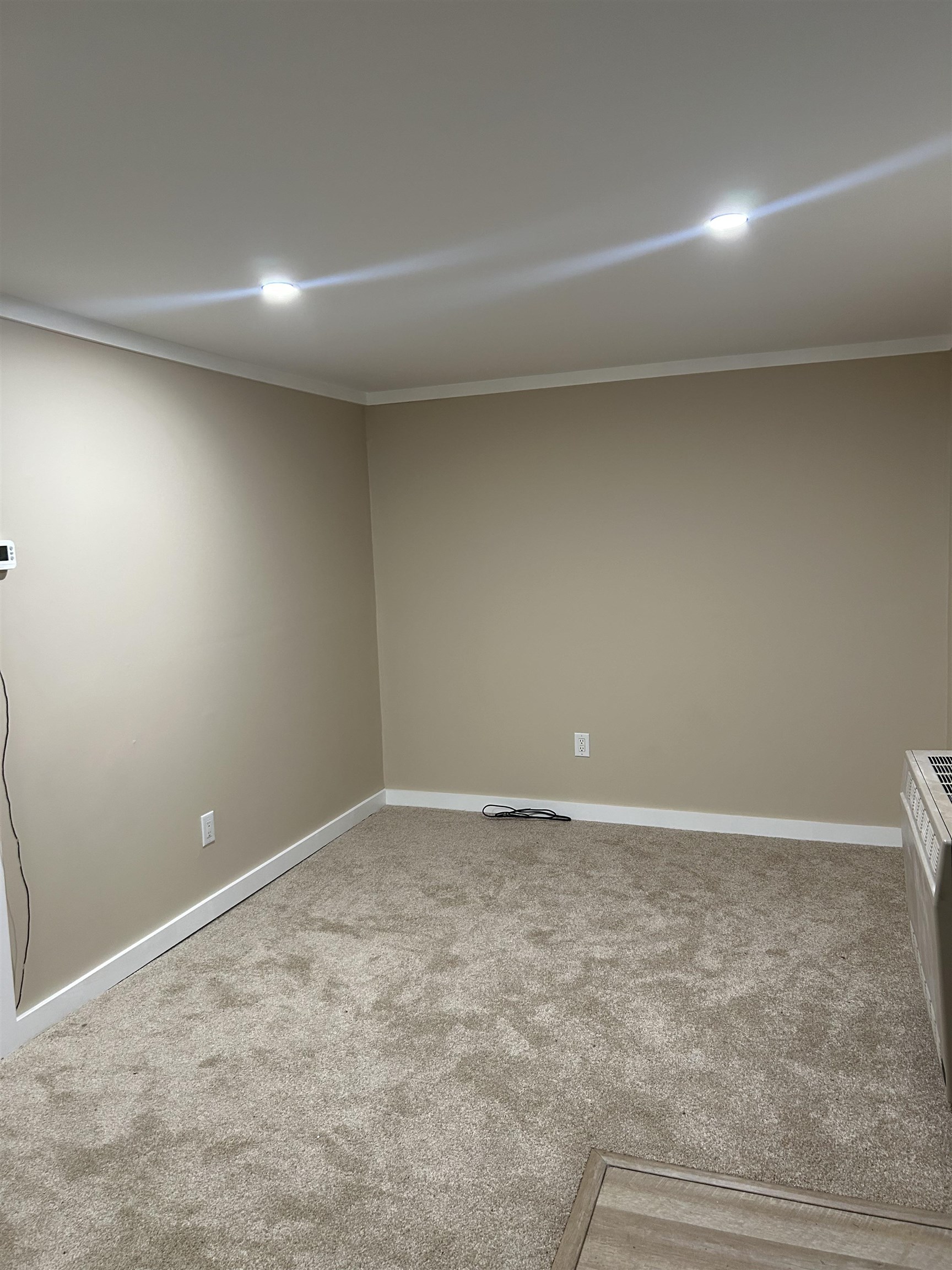 15 A Highland Street Rochester, NH 03868 - Photo 3 of 4