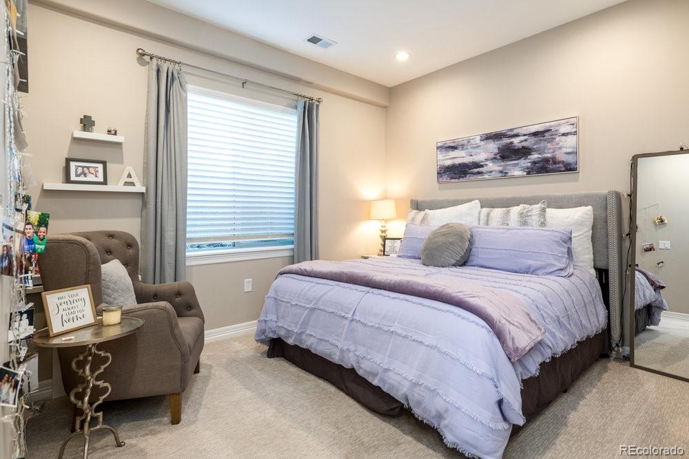 10769 Sundial Rim Road Highlands Ranch, CO 80126 - Photo 32 of 40