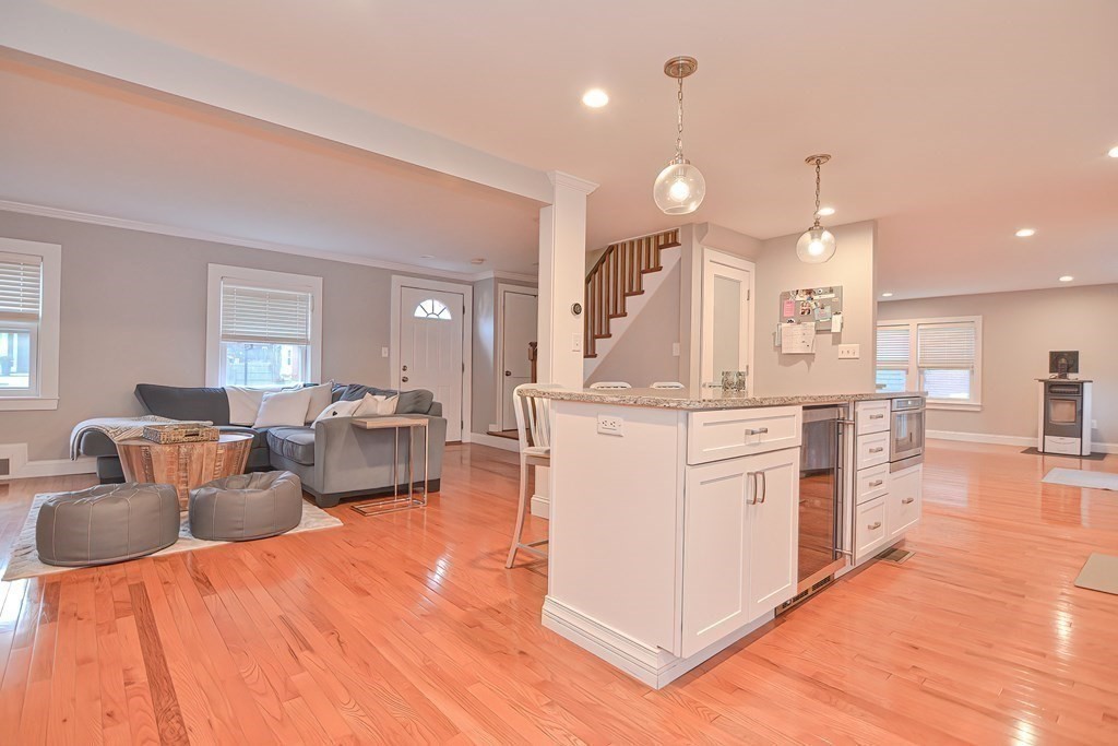 16 Netta Road Dedham, MA 02026 - Photo 7 of 35 Gallery Image 7