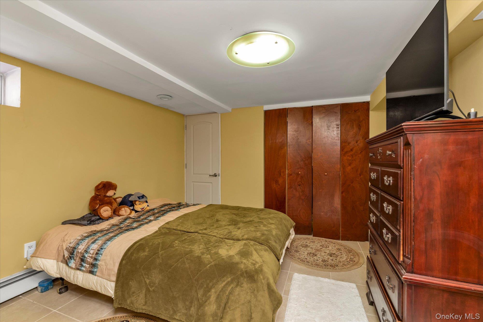 2463 Lindy Road Westbury, NY 11590 - Photo 13 of 17