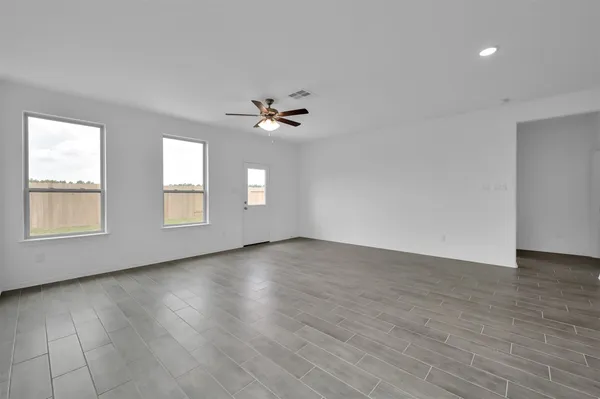 $2,200 | 9699 Caney Trails Road, Conroe, TX 77303