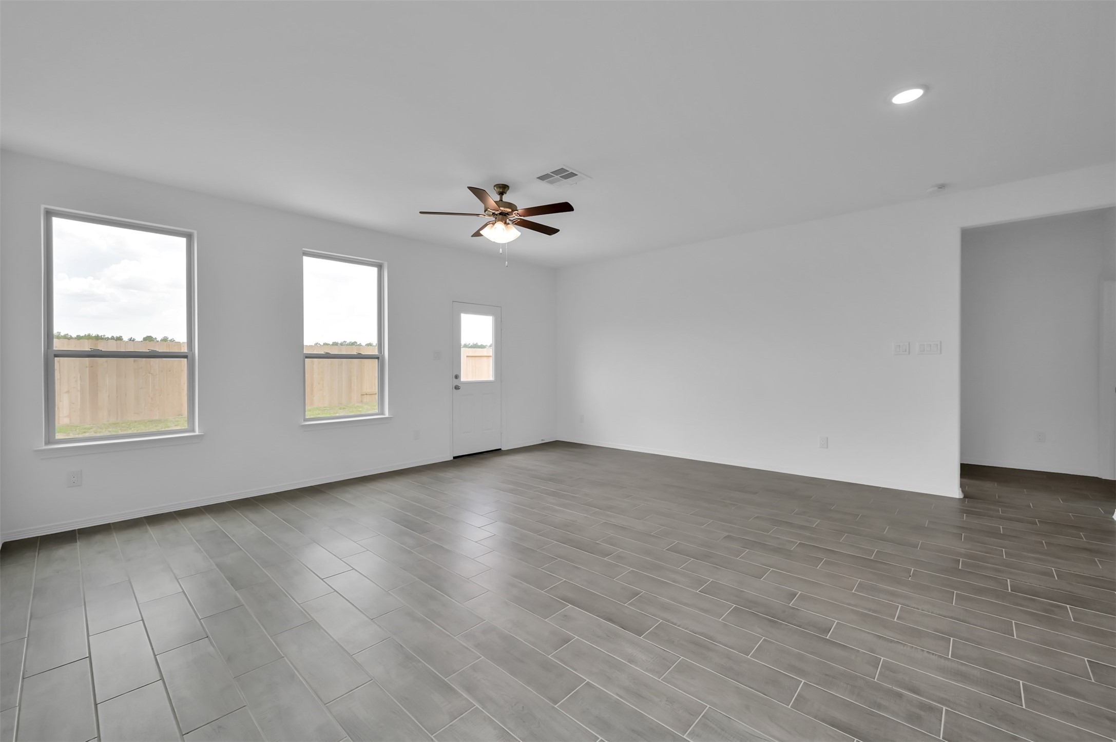 9699 Caney Trails Road Conroe, TX 77303 - Photo 5 of 16