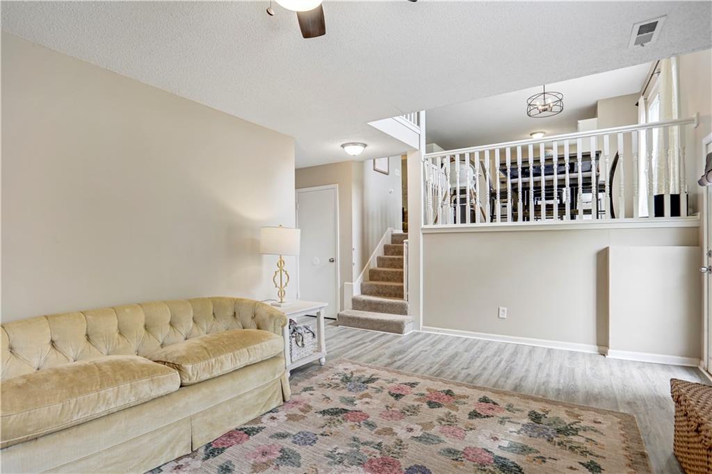 7903 Spring Valley Road Belton, MO 64012 - Photo 22 of 26
