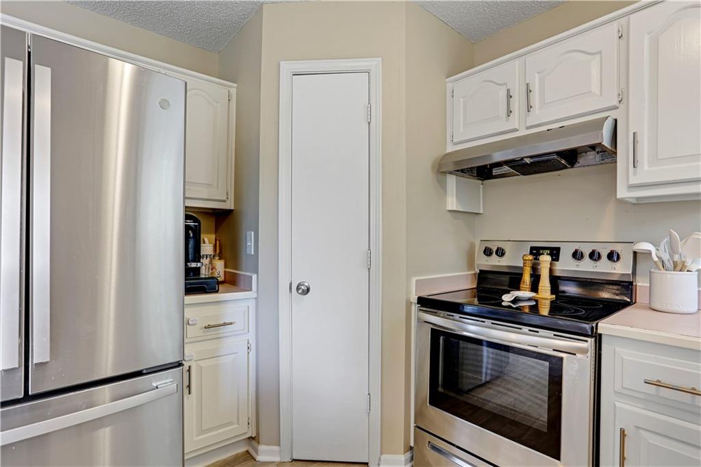 7903 Spring Valley Road Belton, MO 64012 - Photo 10 of 26