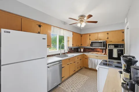 $460,000 | 6014 Hammersley Road, Madison, WI 53711
