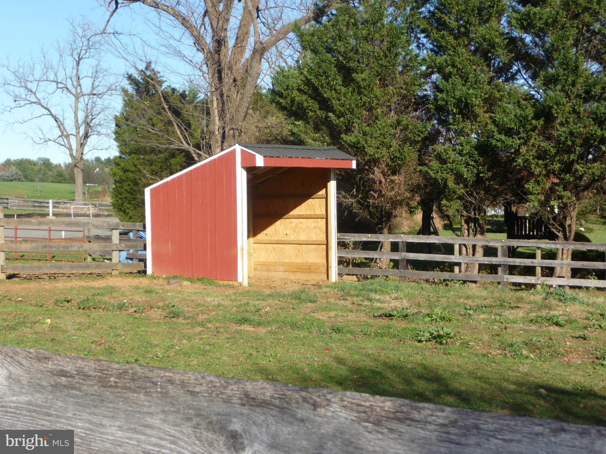 38472 Nixon Road Purcellville, VA 20132 - Photo 7 of 10 Need horse boarding? We can do that, too!