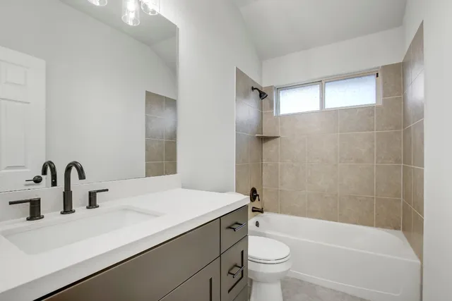 $340,000 | 406 Dragon Ridge Road, Buda, TX 78610