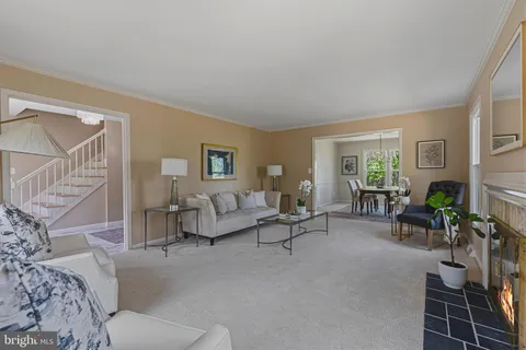 $1,295,000 | 2102 Twin Mill Lane, Oakton, VA 22124