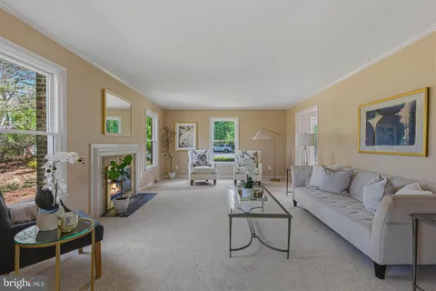 $1,295,000 | 2102 Twin Mill Lane, Oakton, VA 22124