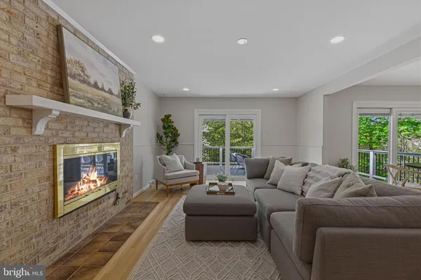 $1,295,000 | 2102 Twin Mill Lane, Oakton, VA 22124
