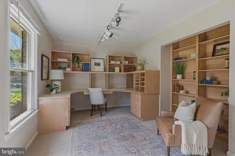 $1,295,000 | 2102 Twin Mill Lane, Oakton, VA 22124