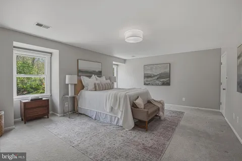 $1,295,000 | 2102 Twin Mill Lane, Oakton, VA 22124