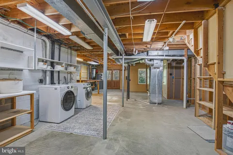 $1,295,000 | 2102 Twin Mill Lane, Oakton, VA 22124