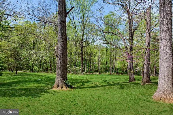 $1,295,000 | 2102 Twin Mill Lane, Oakton, VA 22124