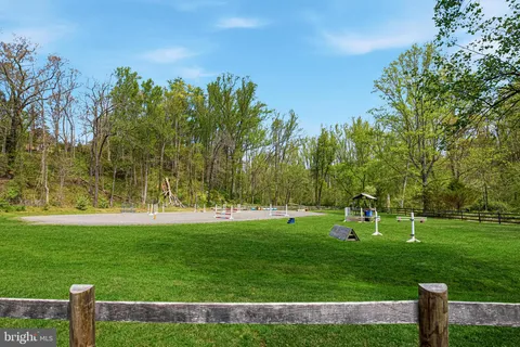 $1,295,000 | 2102 Twin Mill Lane, Oakton, VA 22124