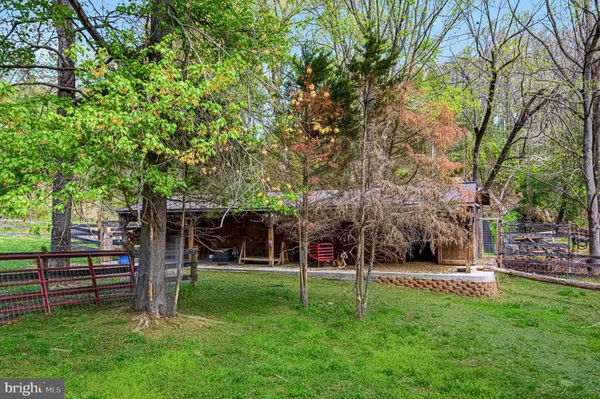 $1,295,000 | 2102 Twin Mill Lane, Oakton, VA 22124