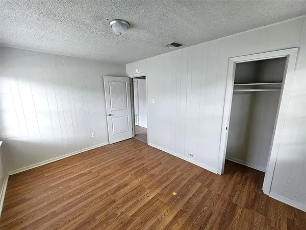 $1,600 | 3018 Robinson Boulevard, Texas City, TX 77590