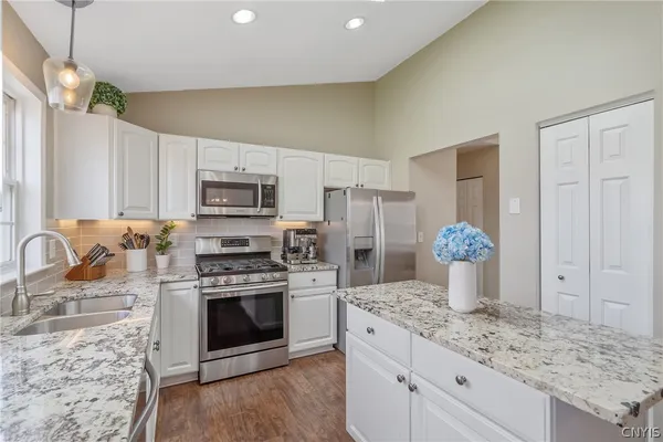 $325,000 | 5015 Dongara Lane, Clay, NY 13041