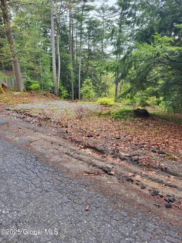 $369,000 | 12 North Avenue, Lake Luzerne, NY 12846