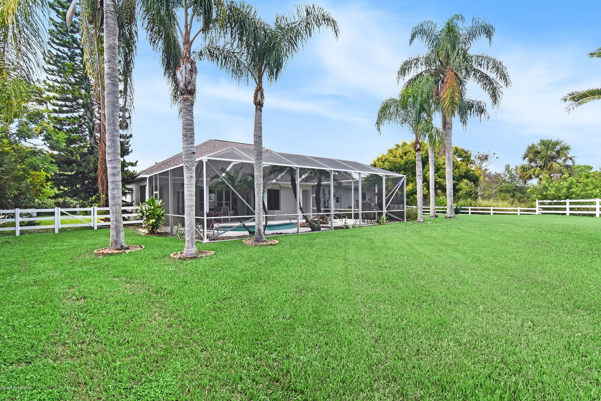 4195 Turtle Mound Road Melbourne, FL 32934 - Photo 38 of 53 Back yard view 1
