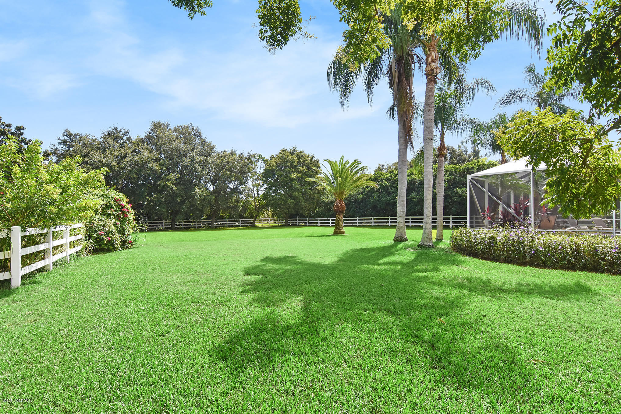 4195 Turtle Mound Road Melbourne, FL 32934 - Photo 41 of 53 side yard