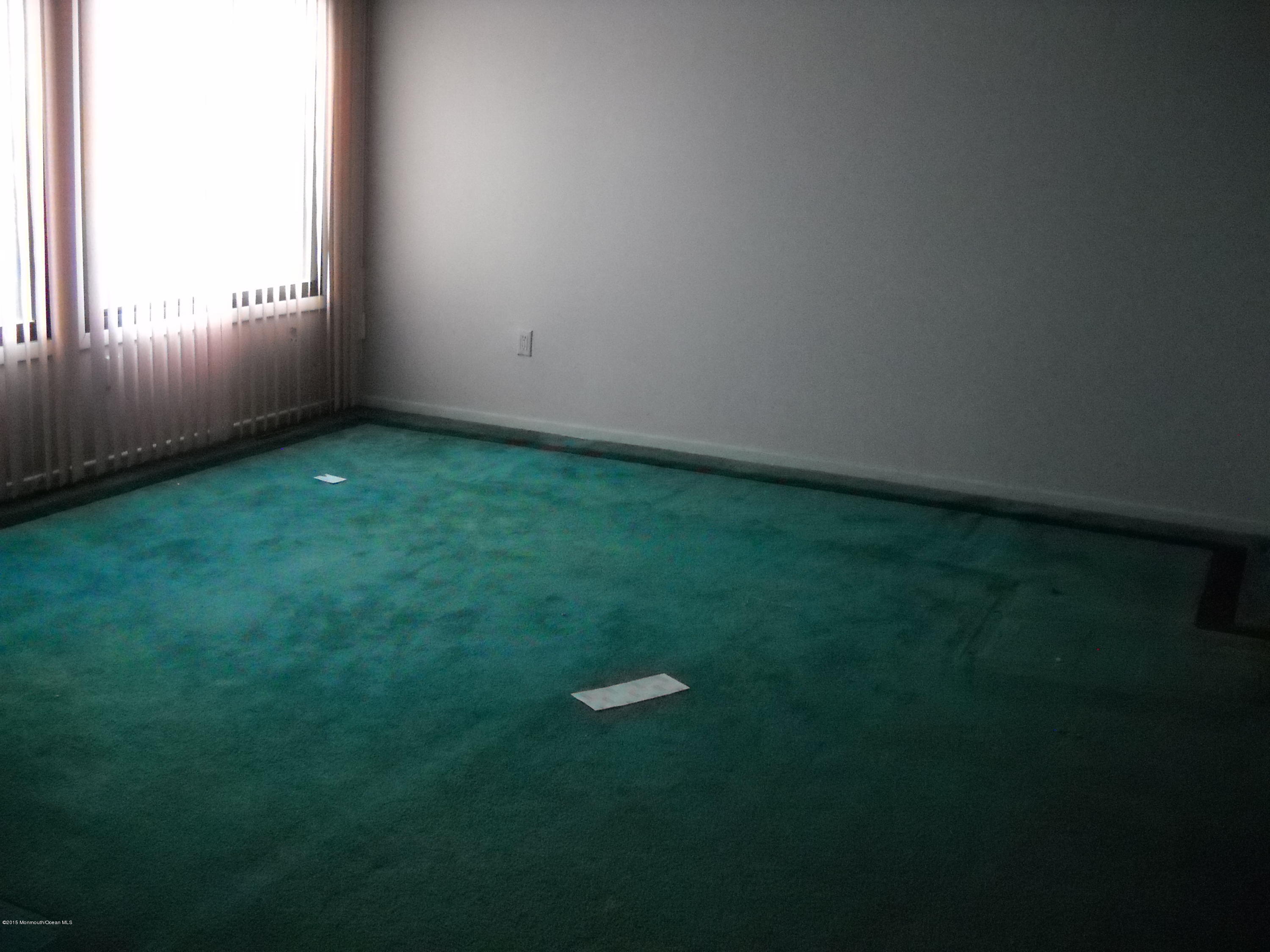 57 Probasco Road East Windsor, NJ 08520 - Photo 4 of 14 DSCN0993