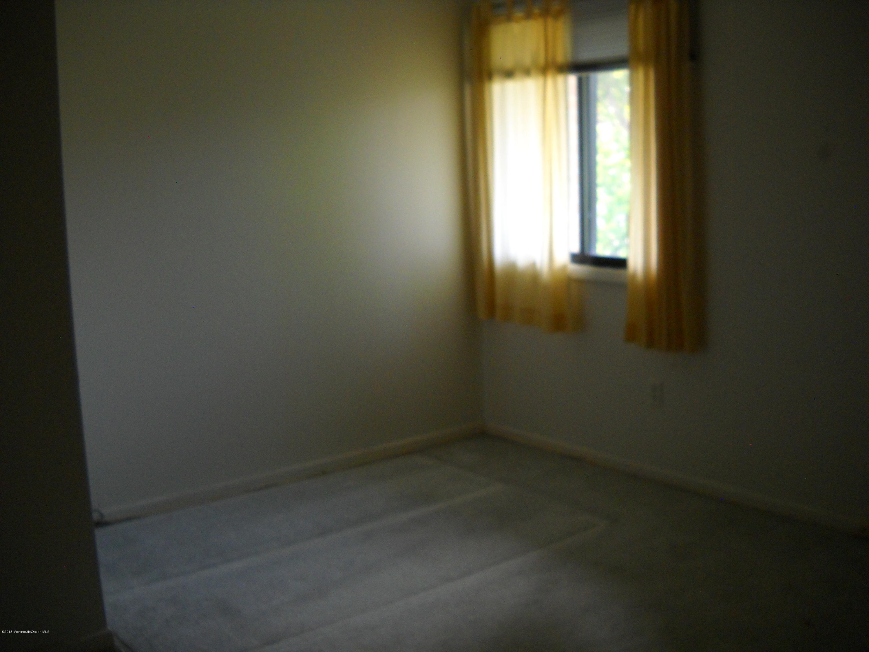 57 Probasco Road East Windsor, NJ 08520 - Photo 5 of 14 DSCN1020