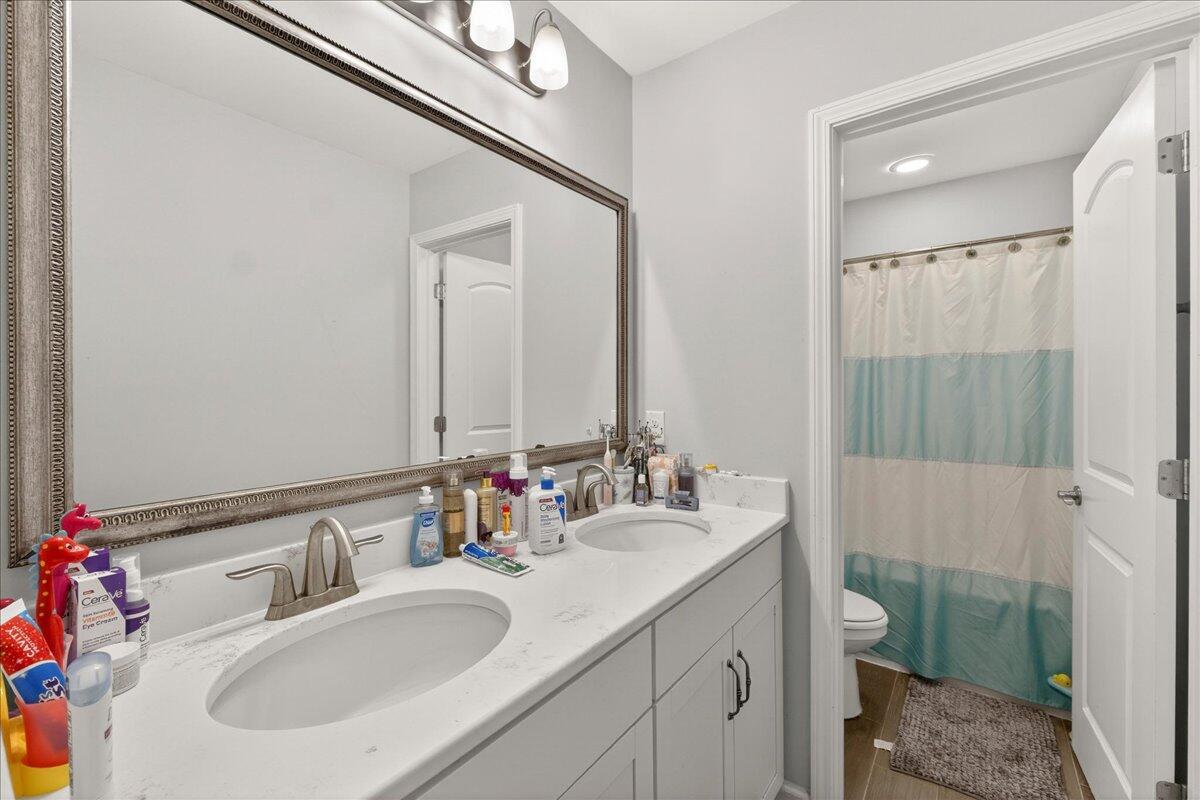 116 Rouen Lane Summerville, SC 29486 - Photo 30 of 48 Bathroom