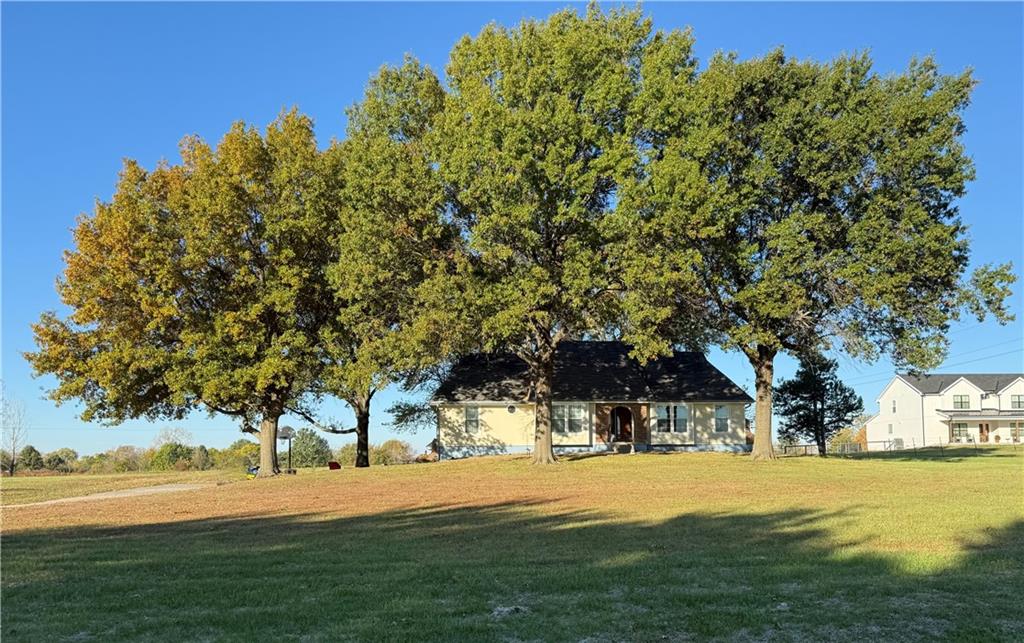 21606 South Hannah Road Harrisonville, MO 64701 - Photo 1 of 1