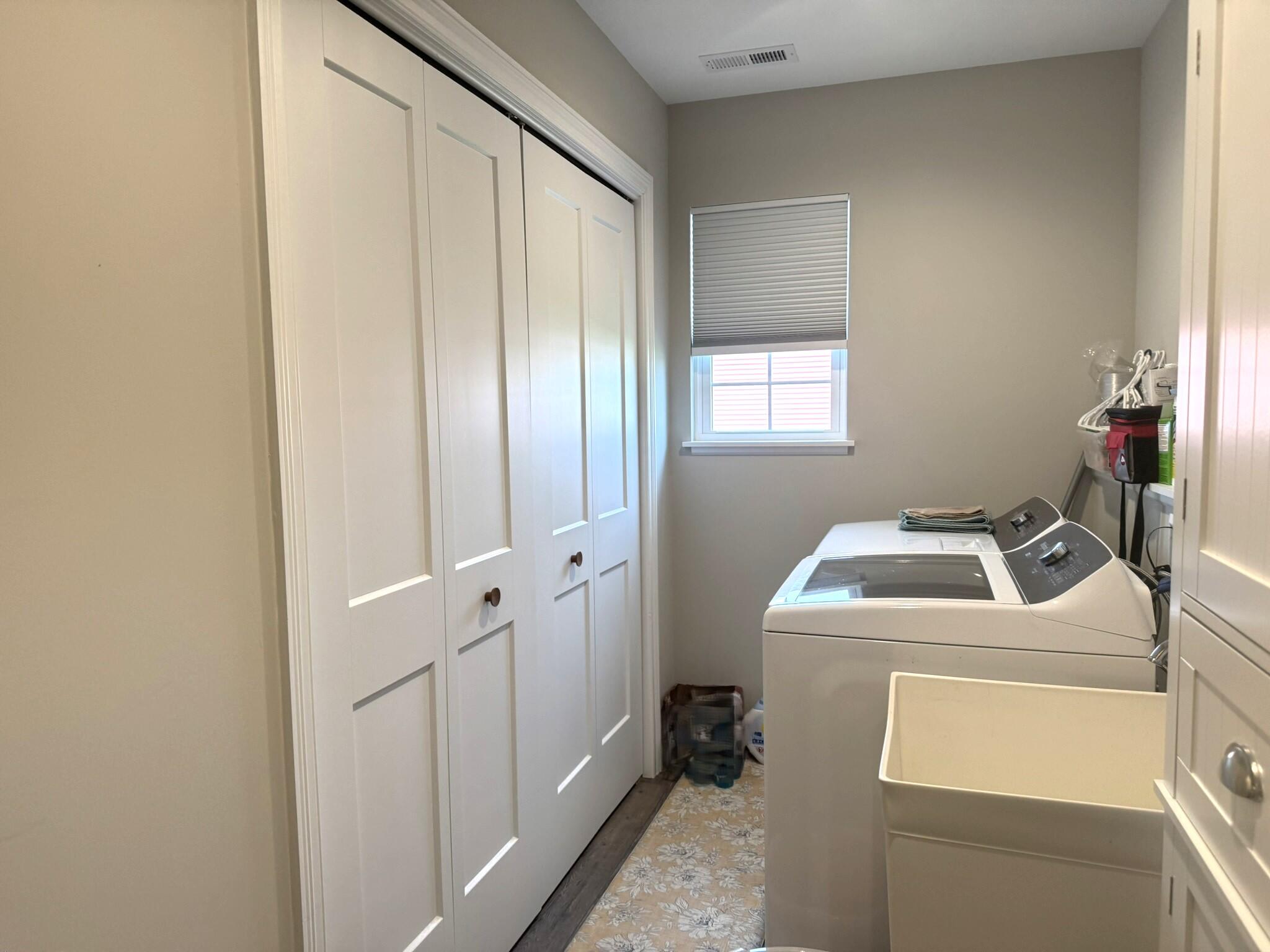 925 6th Avenue Northwest De Motte, IN 46310 - Photo 21 of 22 a utility room with dryer and washer