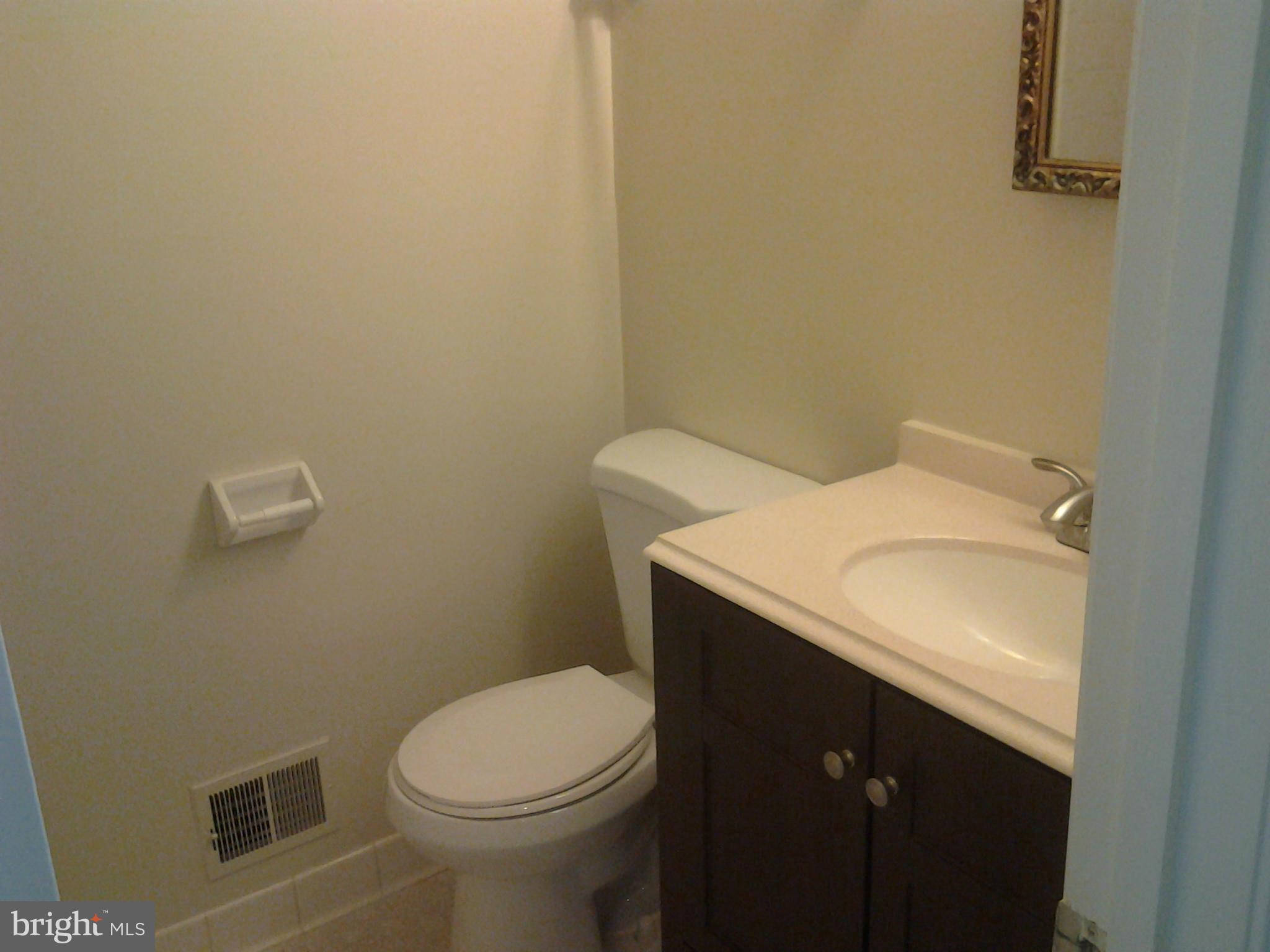 8470 Snowden Oaks Place Laurel, MD 20708 - Photo 12 of 19 Bath