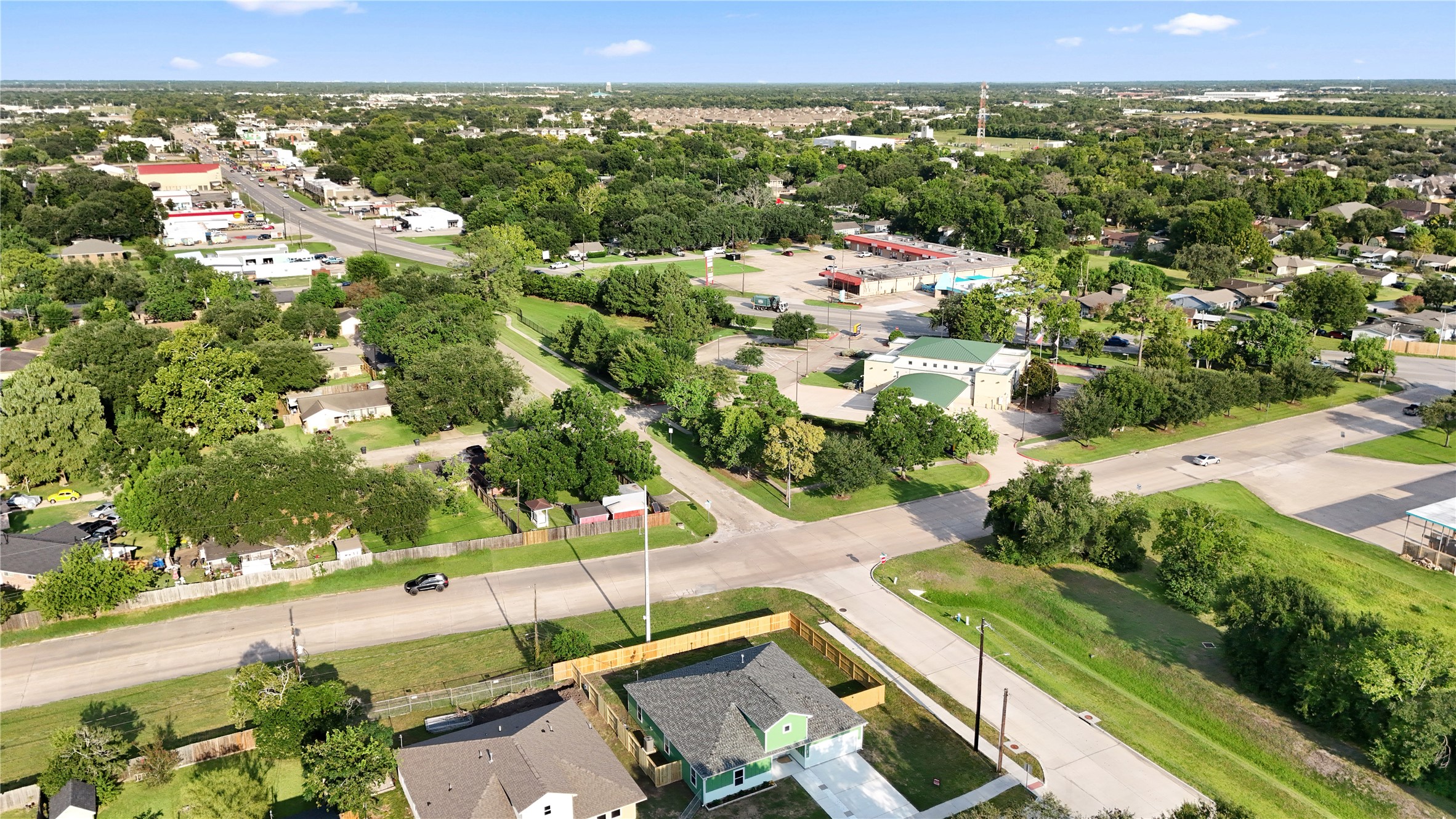 2317 Cedar Street Pearland, TX 77581 - Photo 32 of 33 an aerial view of residential houses with outdoor space and trees