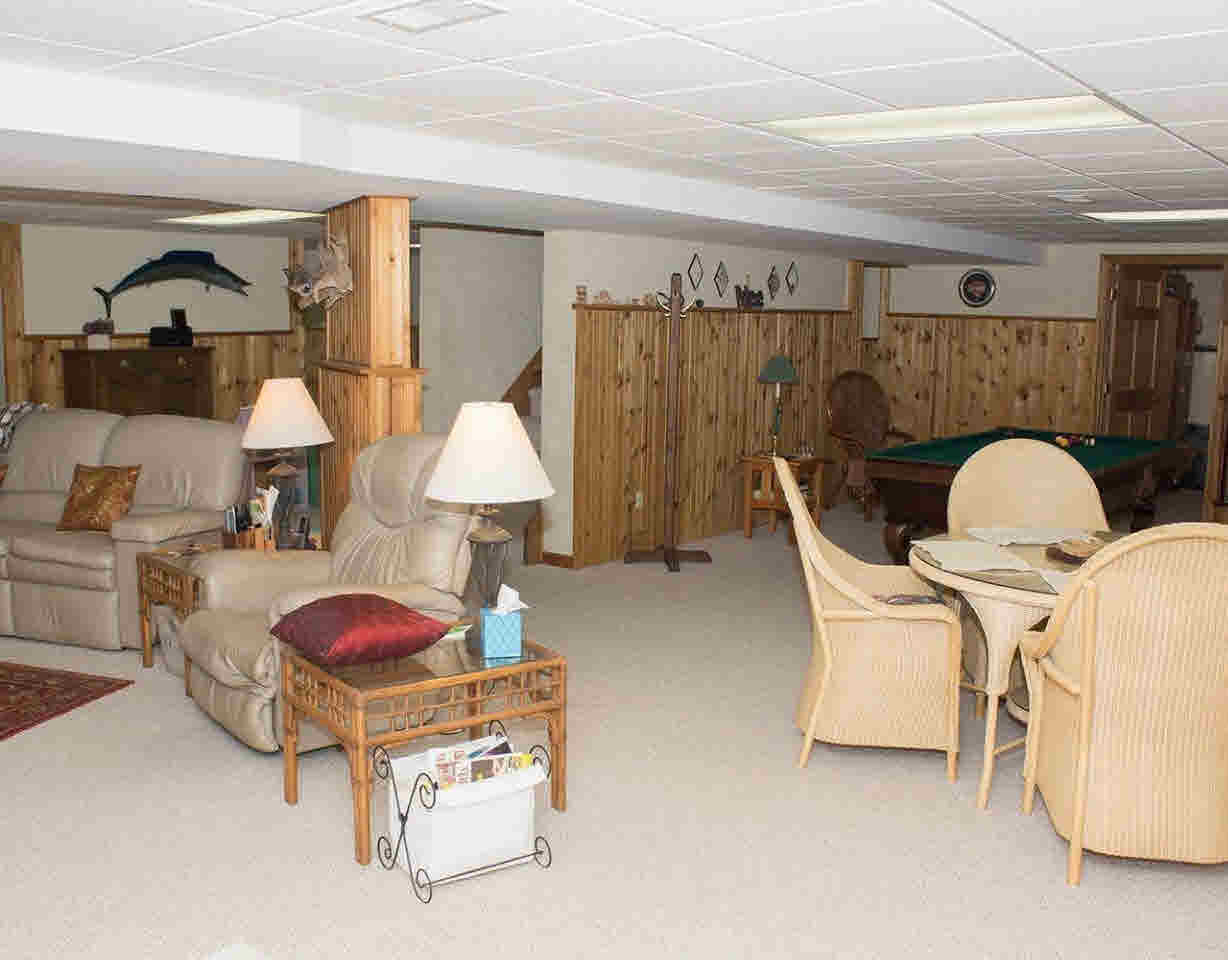 8068 Denton Hill Road Fenton, MI 48430 - Photo 13 of 16 21283461-12.JPG