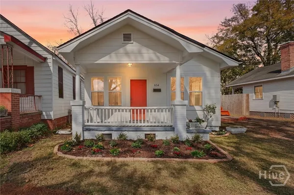 $425,000 | 654 East 34th Street, Savannah, GA 31401