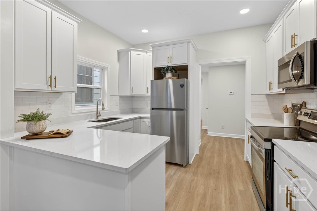 654 East 34th Street Savannah, GA 31401 - Photo 8 of 24